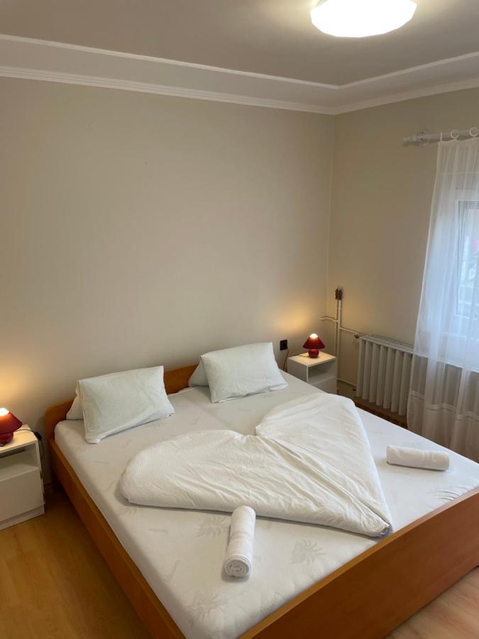 Pingvin Cukraszda Apartman Felso Szint Balatonmáriafürdő Eksteriør billede